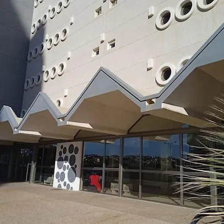 شقة Blue Armchair With Sea View In كاليبي